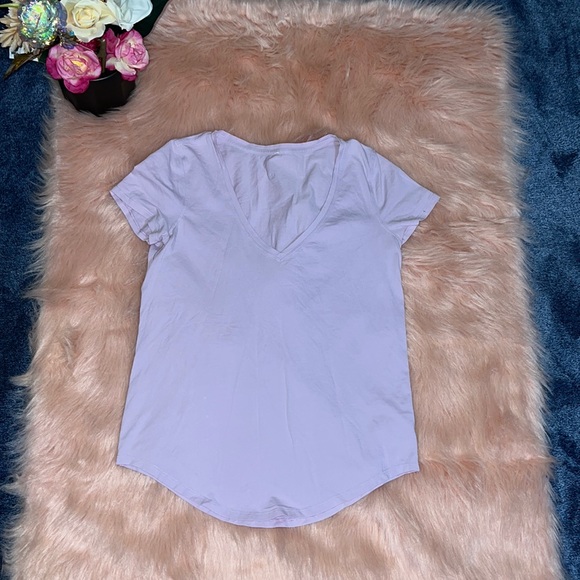Lululemon Love Tee Short Sleeve V-Neck T-Shirt light Purple size 6 - Picture 4 of 13